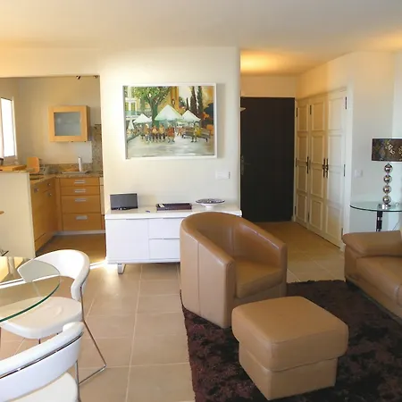 Basilic Apartment *